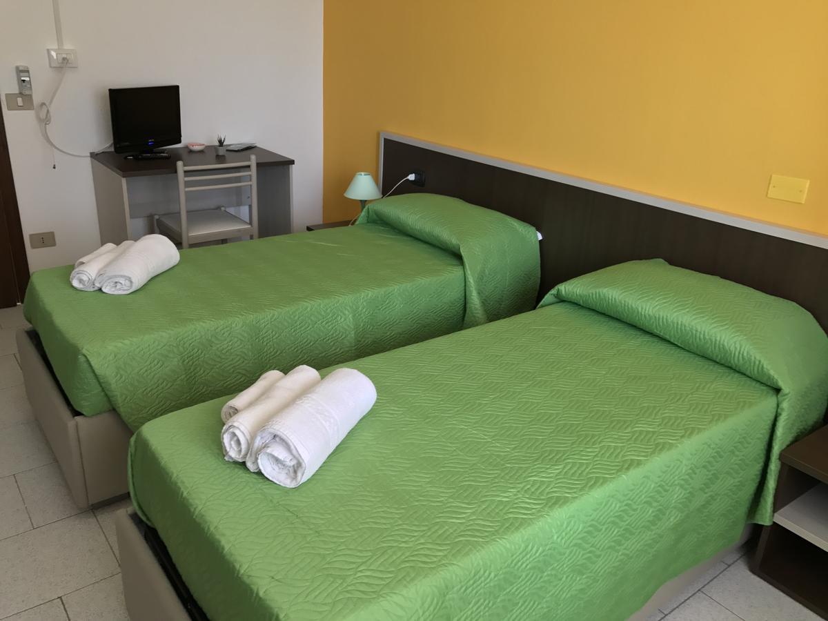 Hotel Marina 바데시 외부 사진
